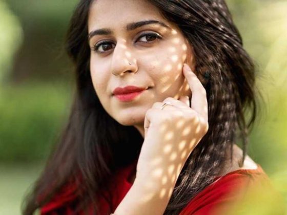 Kinjal Dave Age, Biography, Lifestyle, Songs, Income, Garba, Husband and networth